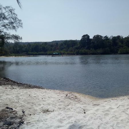 Kaoh Touch Sandbank Restaurant & Camping Koh Rong מראה חיצוני תמונה