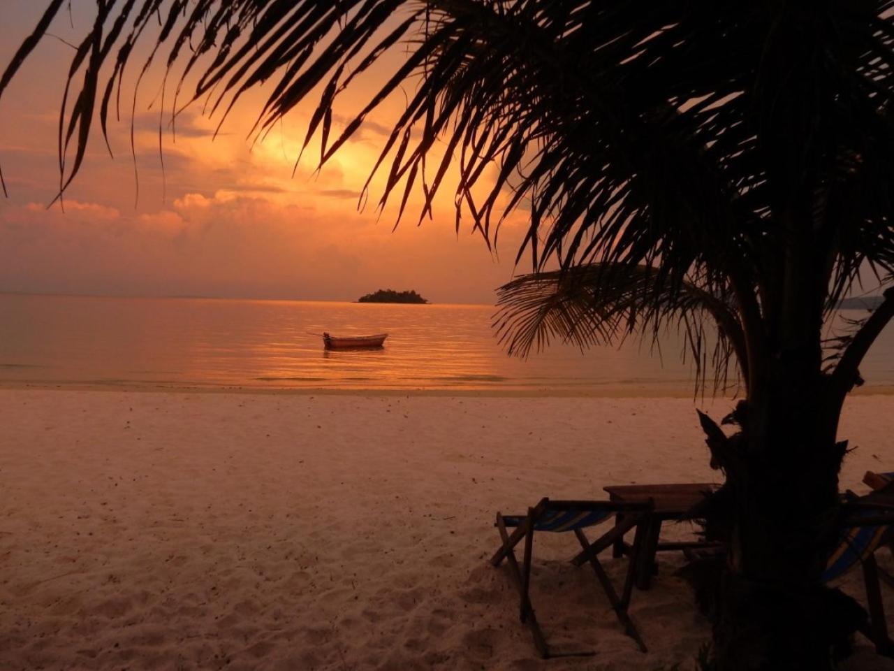 Kaoh Touch Sandbank Restaurant & Camping Koh Rong מראה חיצוני תמונה