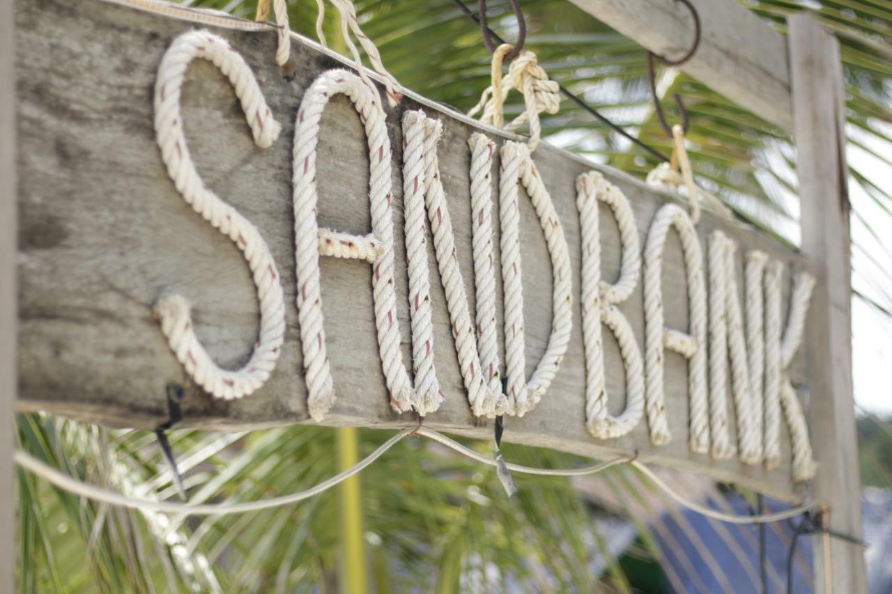 Kaoh Touch Sandbank Restaurant & Camping Koh Rong מראה חיצוני תמונה